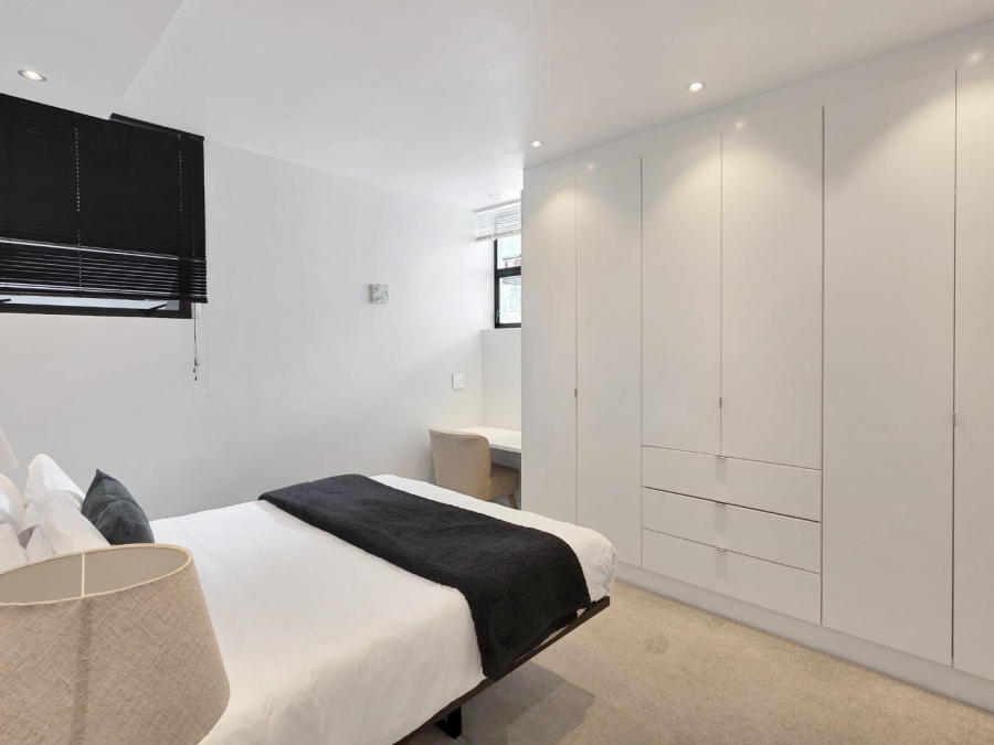 1 Bedroom Property for Sale in Green Point Western Cape